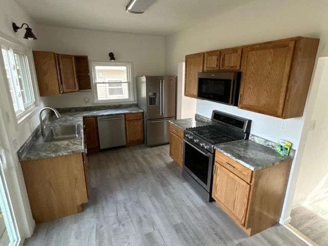 101 N Vermillion Street, Troy Grove, IL 61372