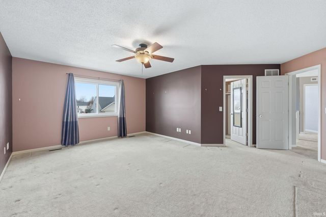 3025 Trappers Cove, Huntington, IN 46750