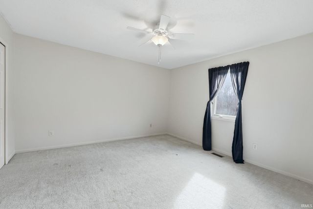 3025 Trappers Cove, Huntington, IN 46750