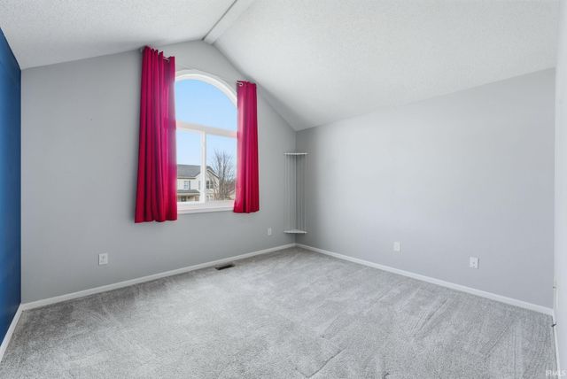 3025 Trappers Cove, Huntington, IN 46750