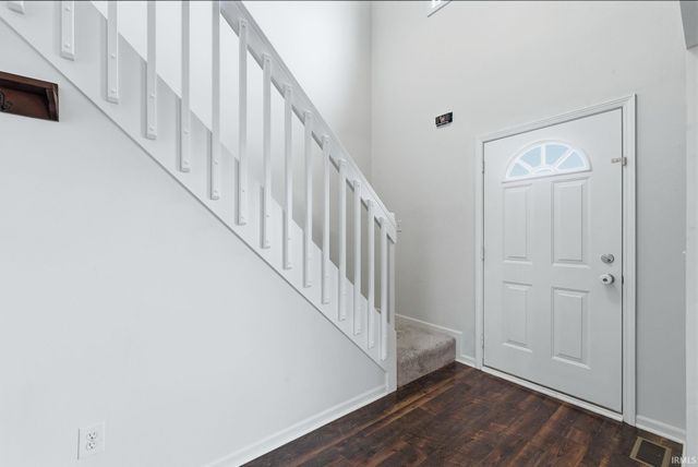 3025 Trappers Cove, Huntington, IN 46750