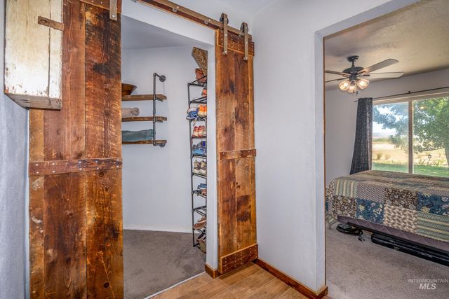 6940 SE Valley View Ave, Mountain Home, ID 83647