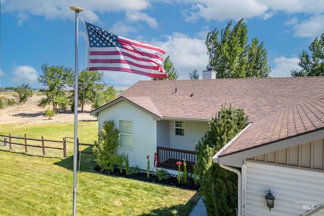 6940 SE Valley View Ave, Mountain Home, ID 83647