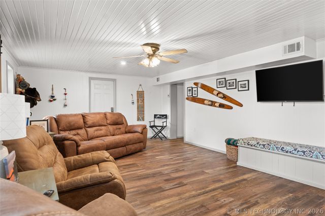 19460 W 925, Cookson, OK 74427