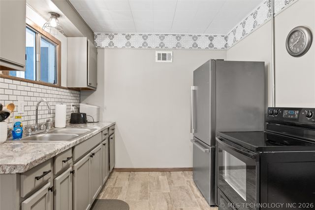 19460 W 925, Cookson, OK 74427