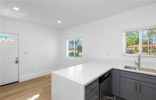 1200 W Sycamore, Orange, CA 92868