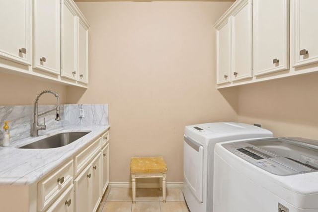 156 April Waters Drive W, Conroe, TX 77356