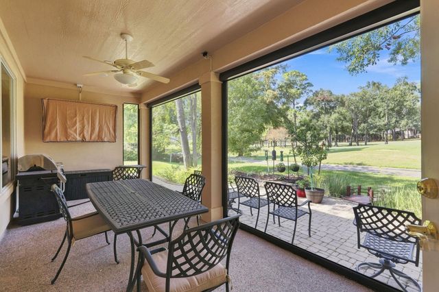 156 April Waters Drive W, Conroe, TX 77356