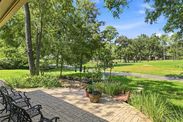 156 April Waters Drive W, Conroe, TX 77356