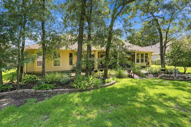 156 April Waters Drive W, Conroe, TX 77356