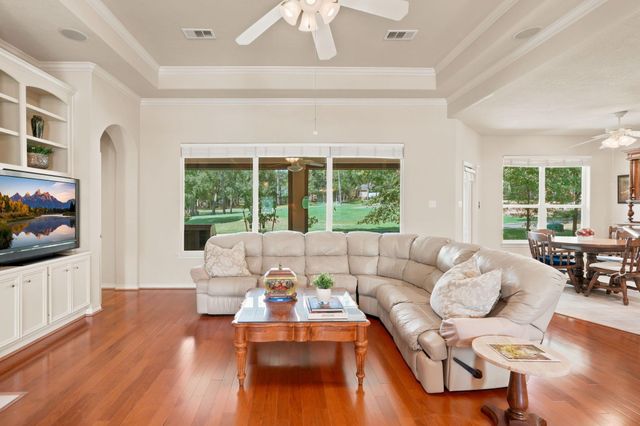 156 April Waters Drive W, Conroe, TX 77356