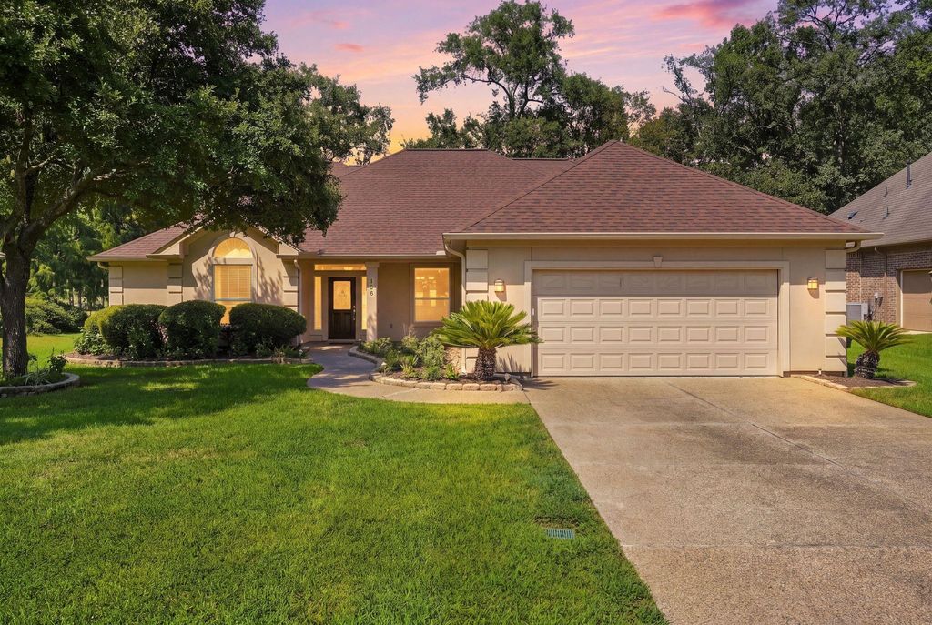 156 April Waters Drive W, Conroe, TX 77356