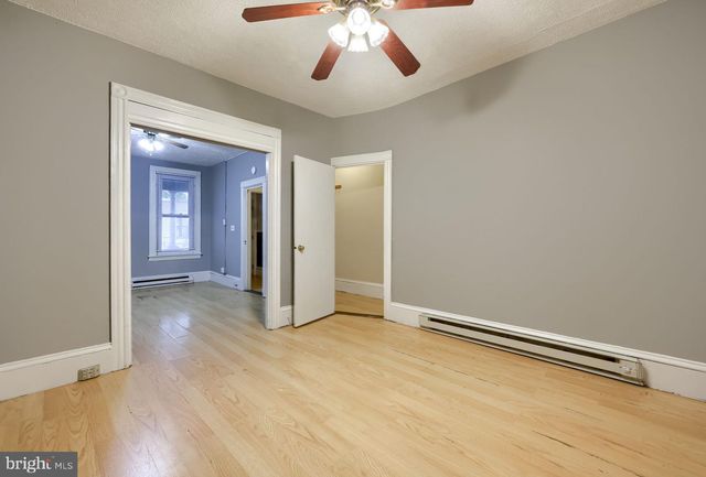 437 LANCASTER AVE, Lancaster, PA 17603