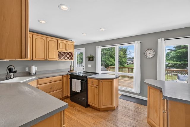38 Brown Ave, Lunenburg, MA 01462
