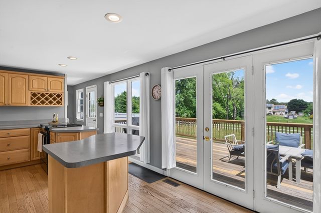 38 Brown Ave, Lunenburg, MA 01462