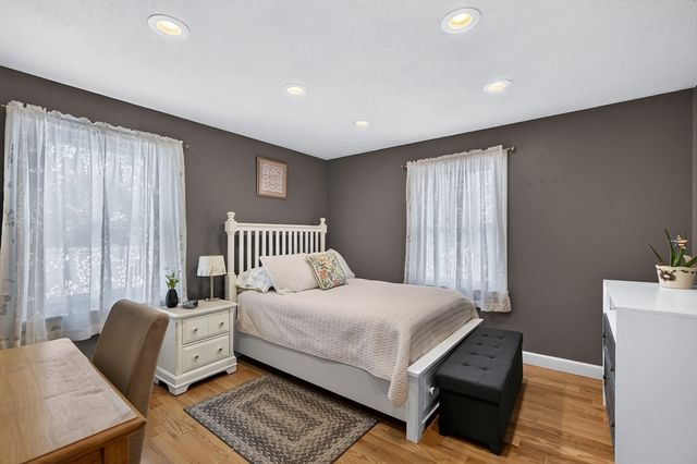 38 Brown Ave, Lunenburg, MA 01462