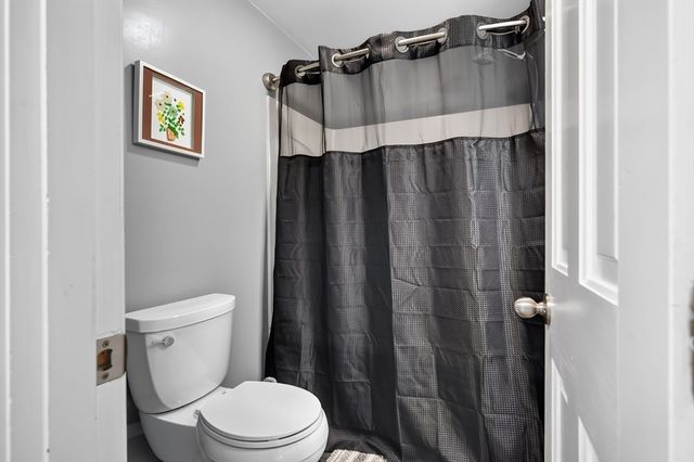 38 Brown Ave, Lunenburg, MA 01462