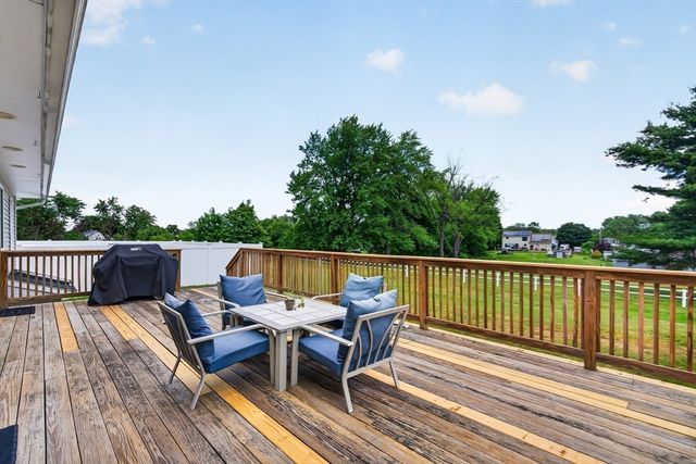 38 Brown Ave, Lunenburg, MA 01462