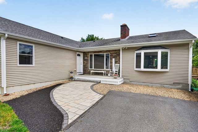 38 Brown Ave, Lunenburg, MA 01462