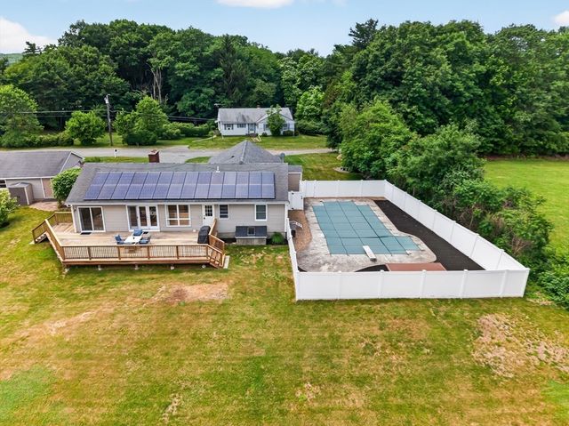 38 Brown Ave, Lunenburg, MA 01462