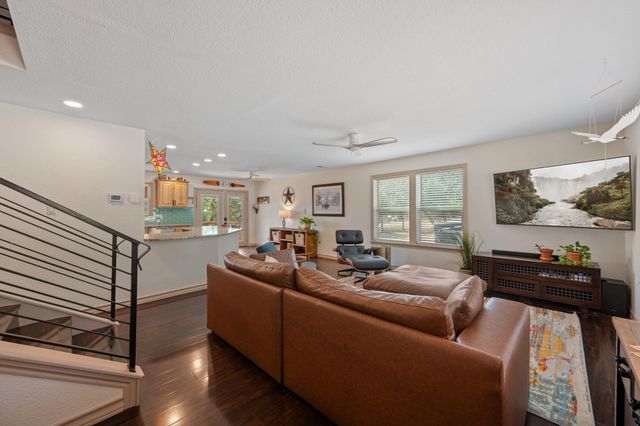 21201 Palomino CV, Lago Vista, TX 78645