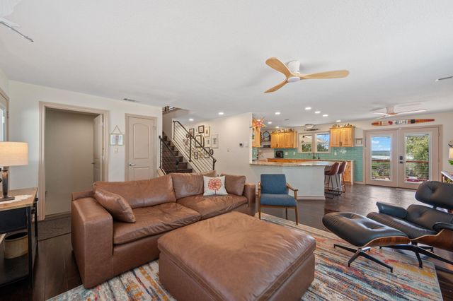 21201 Palomino CV, Lago Vista, TX 78645