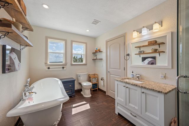 21201 Palomino CV, Lago Vista, TX 78645