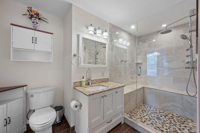 21201 Palomino CV, Lago Vista, TX 78645