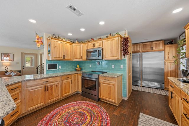 21201 Palomino CV, Lago Vista, TX 78645