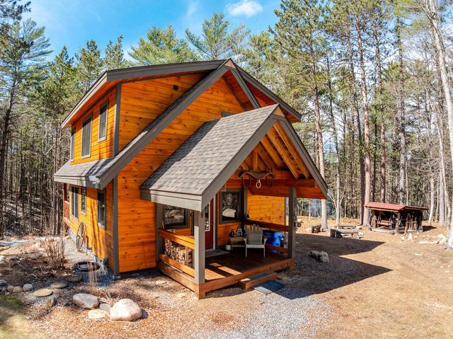 45 Cayuga Trail, Jay, NY 12941