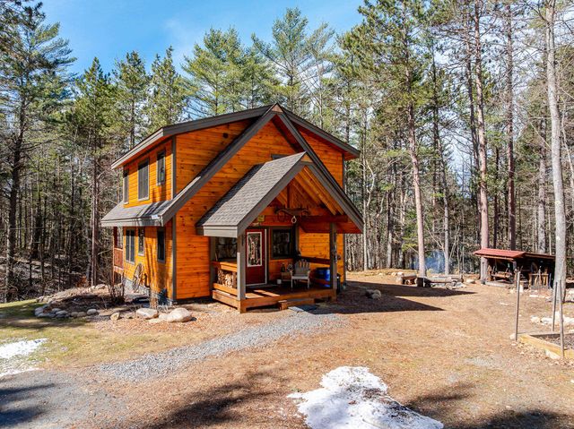 45 Cayuga Trail, Jay, NY 12941