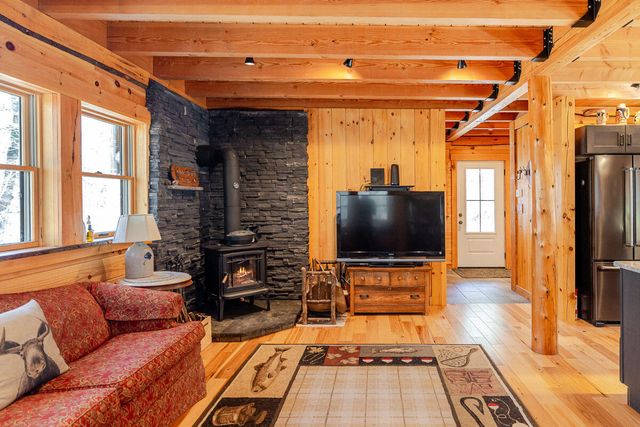 45 Cayuga Trail, Jay, NY 12941