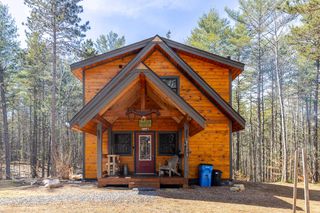 45 Cayuga Trail, Jay, NY 12941