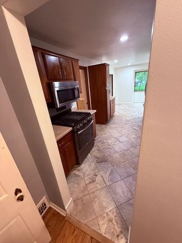 312 CONGRESS STREET, Neenah, WI 54956