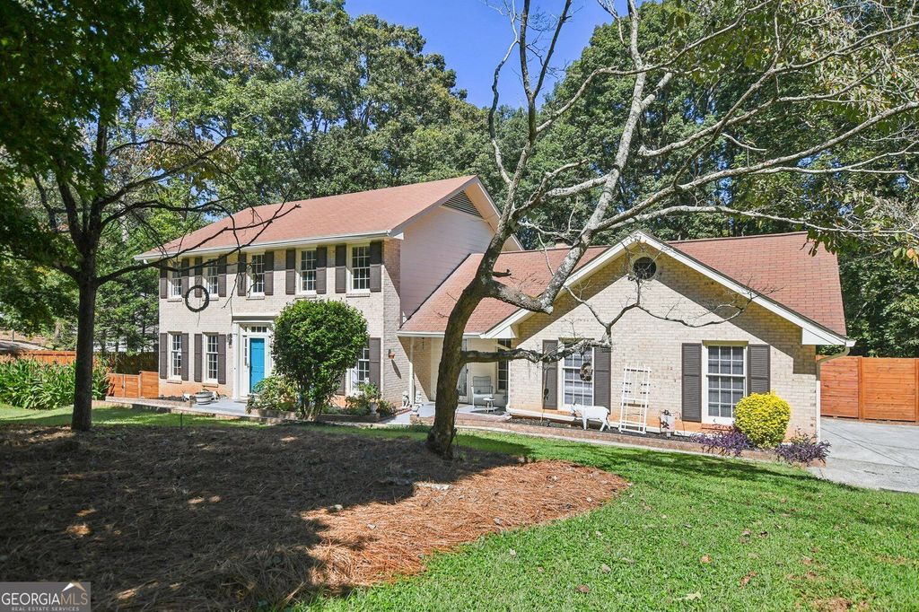 2209 Mountain Creek Drive, Smoke Rise, GA 30087 — exterior