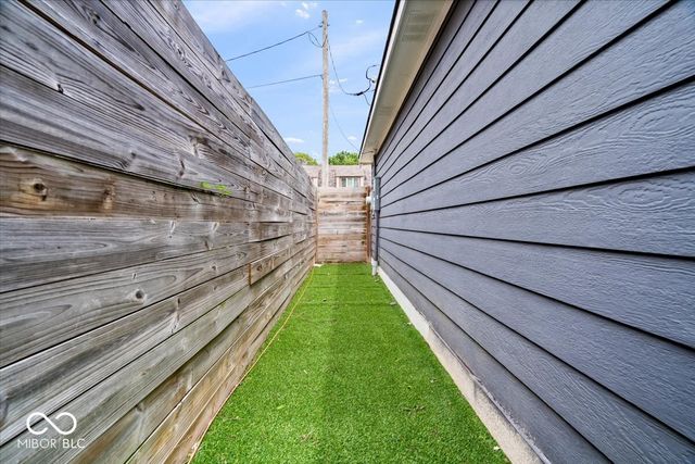 3868 Ruckle Street, Indianapolis, IN 46205