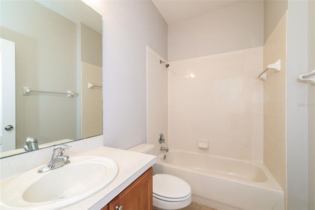 324 ALEGRIANO COURT, Kissimmee, FL 34758