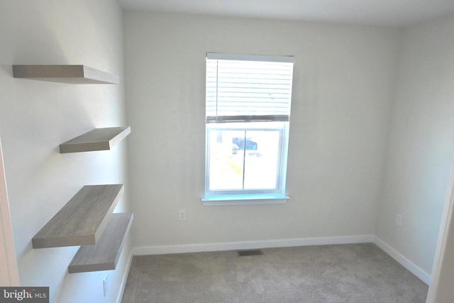 7551 CLAYTON AVE, Coopersburg, PA 18036