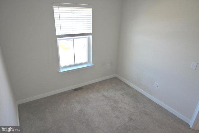 7551 CLAYTON AVE, Coopersburg, PA 18036