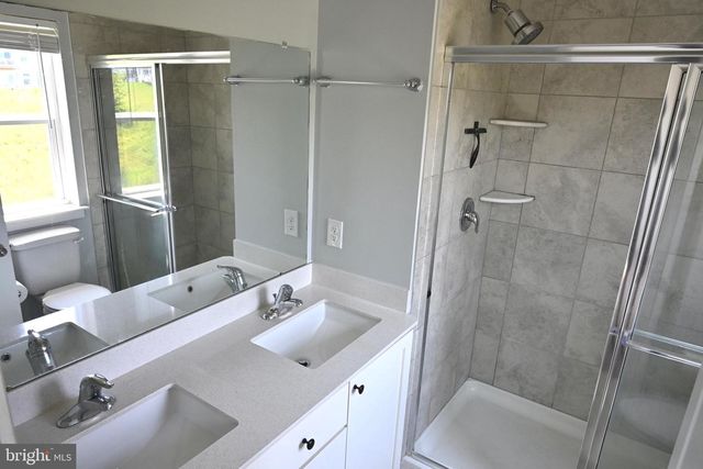 7551 CLAYTON AVE, Coopersburg, PA 18036