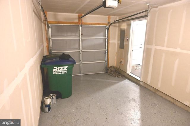 7551 CLAYTON AVE, Coopersburg, PA 18036