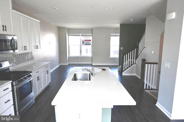 7551 CLAYTON AVE, Coopersburg, PA 18036