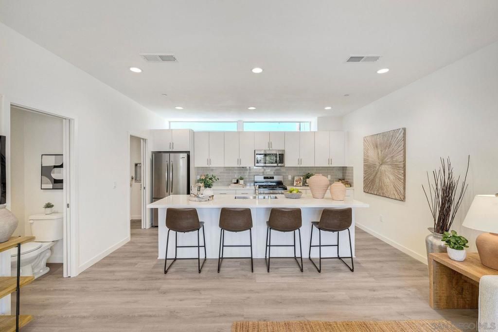 2250 Calle Chanate, San Diego, CA 92139 — photo 2