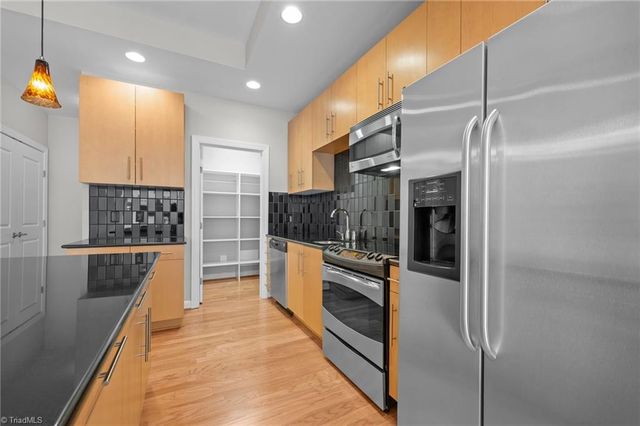 201 Elm Street 401, Greensboro, NC 27401