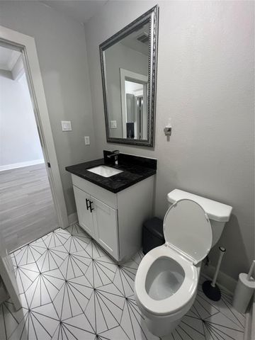 220 Redan Street A, Houston, TX 77009