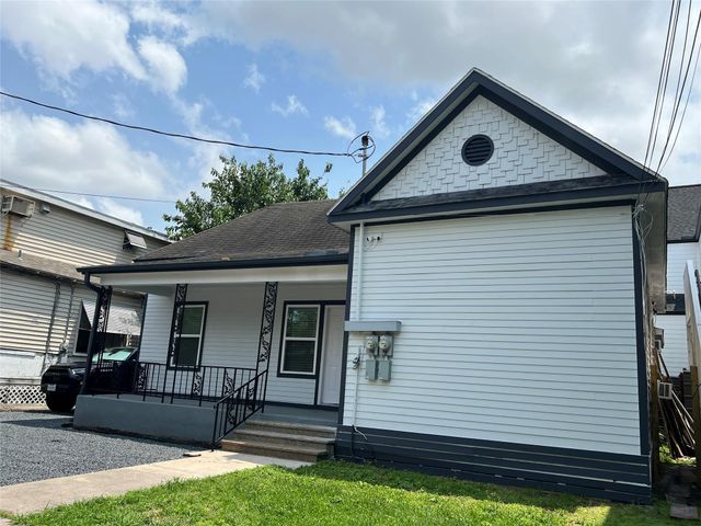 220 Redan Street A, Houston, TX 77009