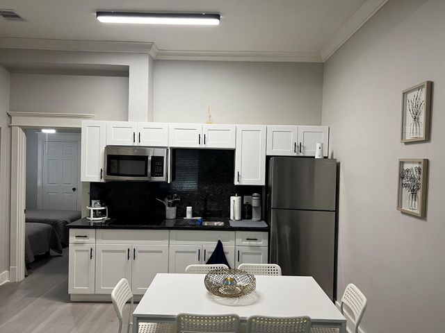 220 Redan Street A, Houston, TX 77009
