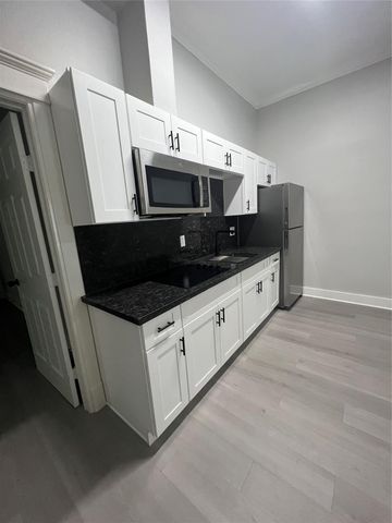 220 Redan Street A, Houston, TX 77009