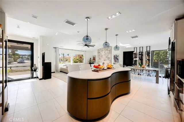 951 N Camino Condor, Palm Springs, CA 92262