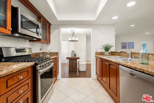 4542 Willis Avenue 103, Sherman Oaks, CA 91403